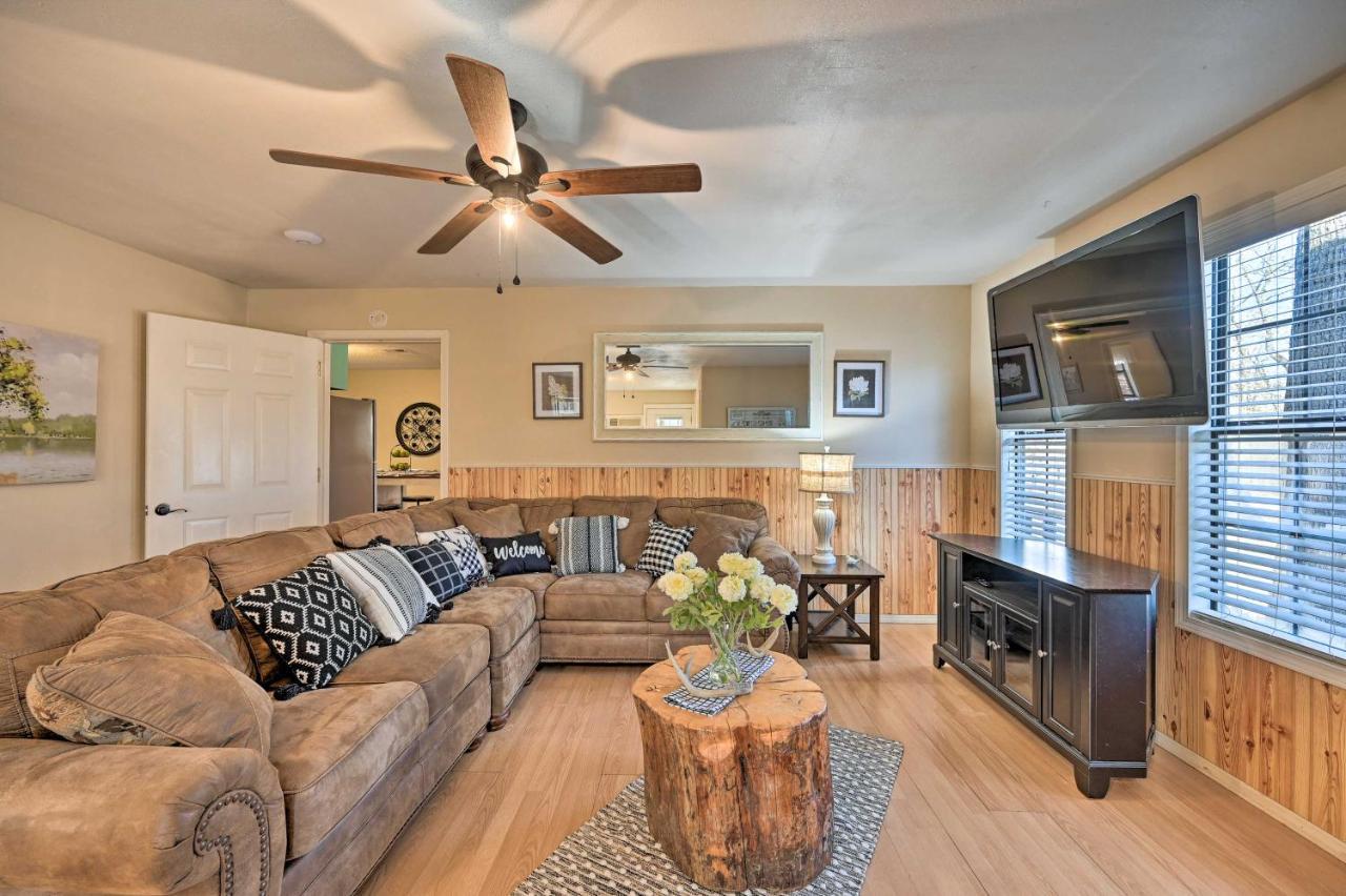 Pet-Friendly Shady Oaks Broken Bow Gem With Patio! Vila Exterior foto