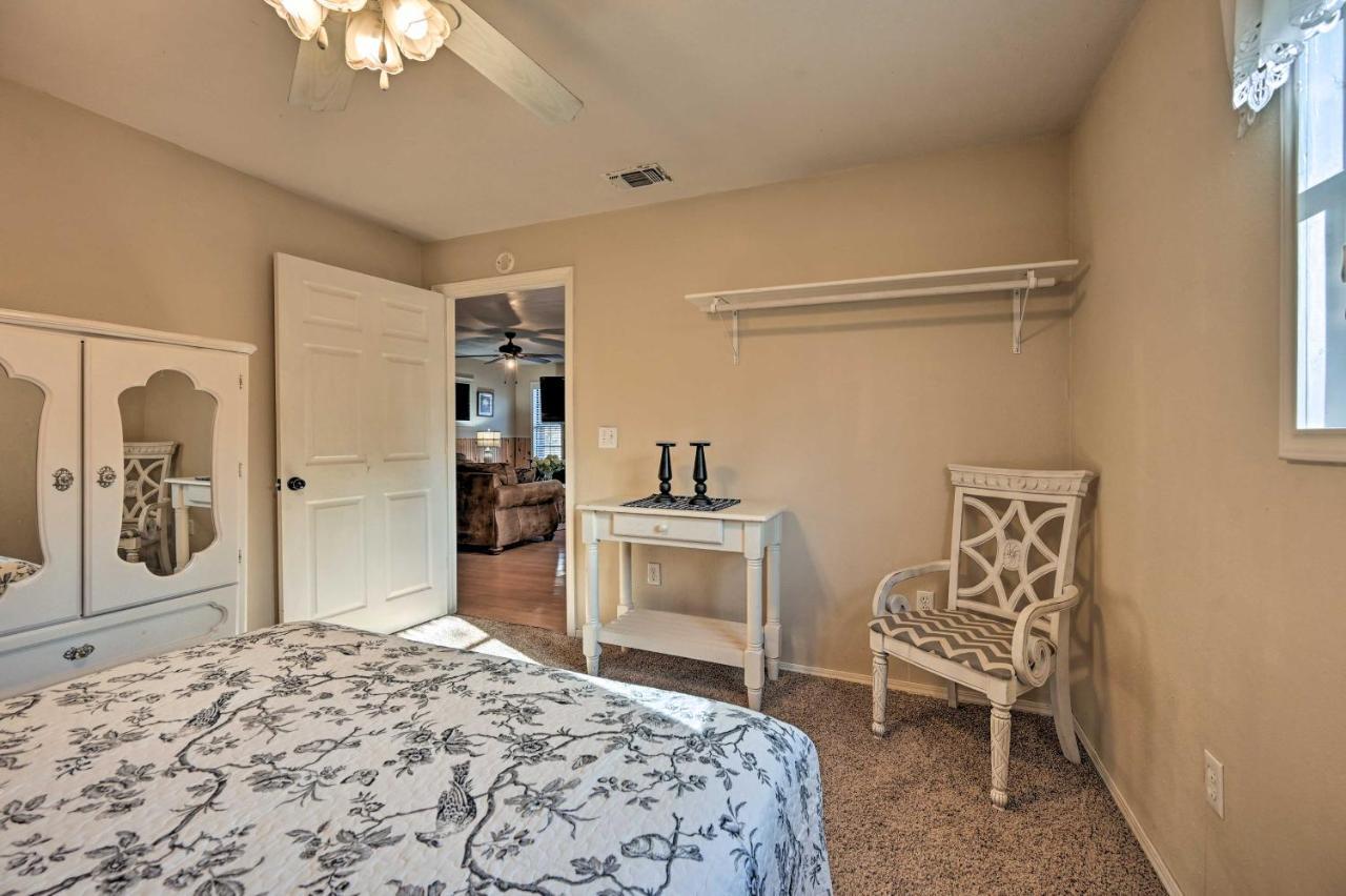 Pet-Friendly Shady Oaks Broken Bow Gem With Patio! Vila Exterior foto